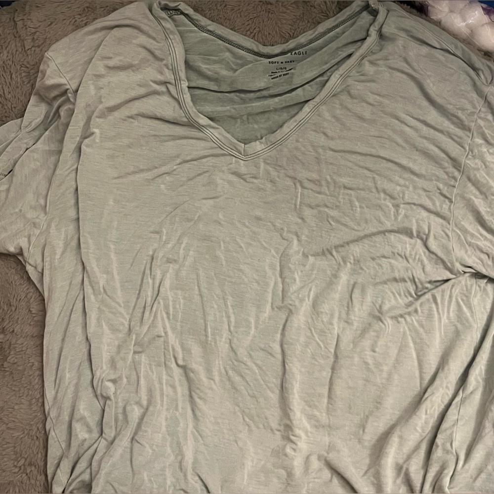 AE soft & sexy v neck